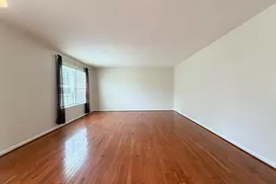 10 S Meadow Ct, Glen Burnie, MD 21060 - Photo 2