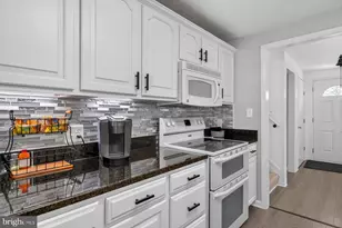 7915 Kings Bench Pl, Pasadena, MD 21122 - Photo 12