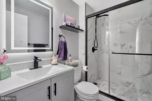 7915 Kings Bench Pl, Pasadena, MD 21122 - Photo 16