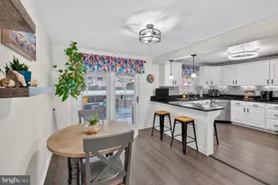 7915 Kings Bench Pl, Pasadena, MD 21122 - Photo 8