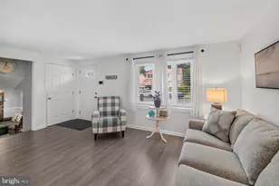 7915 Kings Bench Pl, Pasadena, MD 21122 - Photo 6