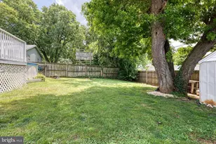 113 W Hilltop Rd, Baltimore, MD 21225 - Photo 32