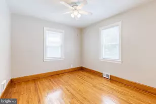 113 W Hilltop Rd, Baltimore, MD 21225 - Photo 16