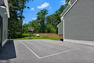 8215 Athena Ln, Severn, MD 21144 - Photo 58
