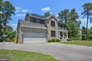 8215 Athena Ln, Severn, MD 21144 - Photo 2