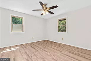 1000 Lakeview Ln, Annapolis, MD 21409 - Photo 14