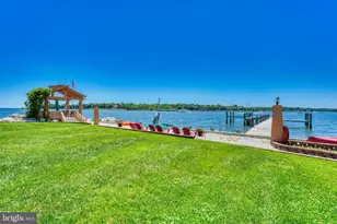 2292 Lake Dr, Pasadena, MD 21122 - Photo 44