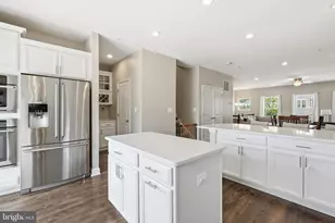 1005 Edenberry Wy, Glen Burnie, MD 21060 - Photo 18