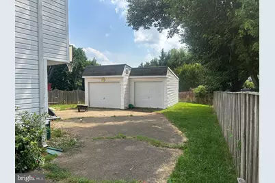 736 Sunnyfield Lane, Baltimore, MD 21225 - Photo 4