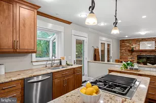427 Yorkshire Dr, Severna Park, MD 21146 - Photo 10