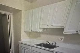 8253 Parham Ct, Severn, MD 21144 - Photo 2