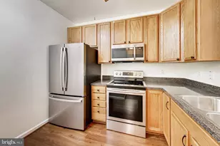 8604 Wandering Fox Trail, Odenton, MD 21113 - Photo 4