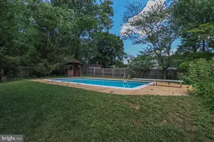490 Williamsburg Ln, Odenton, MD 21113 - Photo 34