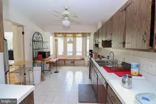 490 Williamsburg Ln, Odenton, MD 21113 - Photo 24