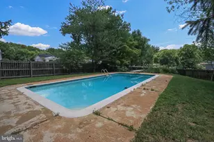 490 Williamsburg Ln, Odenton, MD 21113 - Photo 36