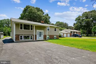 7879 Elizabeth Rd, Pasadena, MD 21122 - Photo 2