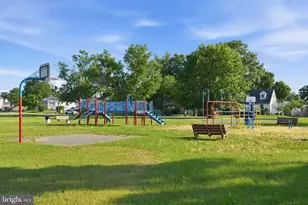 8418 Geneva Rd, Pasadena, MD 21122 - Photo 32