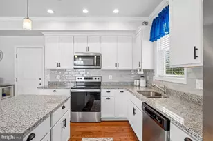 1613 Lee Dr, Edgewater, MD 21037 - Photo 18