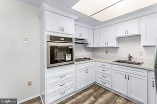 1709 Gunwood Pl, Crofton, MD 21114 - Photo 10