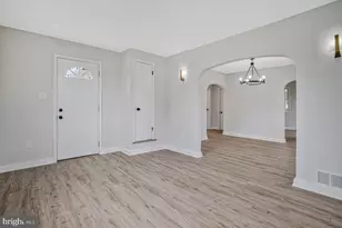 906 Hammonds Ln, Baltimore, MD 21225 - Photo 12