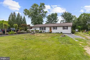 949 Oakdale Cir, Millersville, MD 21108 - Photo 2