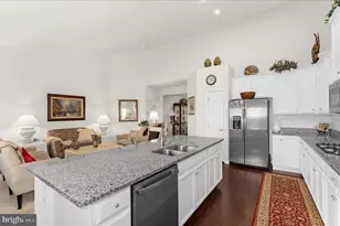 3017 Sunny Ridge Dr, Odenton, MD 21113 - Photo 8
