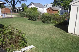 205 Twin Oaks Rd, Linthicum, MD 21090 - Photo 2