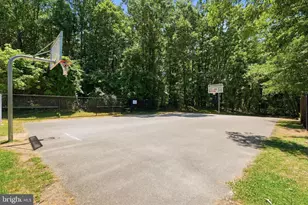 504 Greenblades Ct, Arnold, MD 21012 - Photo 40