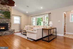 1134 Valley Dr, Pasadena, MD 21122 - Photo 14