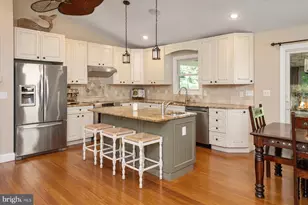 1134 Valley Dr, Pasadena, MD 21122 - Photo 16