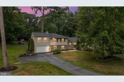 1134 Valley Drive, Pasadena, MD 21122 - Photo 2