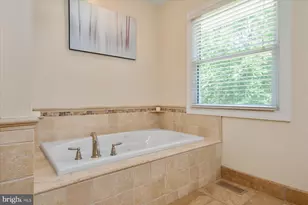 1134 Valley Dr, Pasadena, MD 21122 - Photo 32