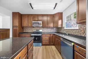 313 Cool Breeze Ct, Pasadena, MD 21122 - Photo 10