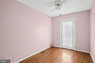 560 Elizabeth Ln, Glen Burnie, MD 21061 - Photo 14