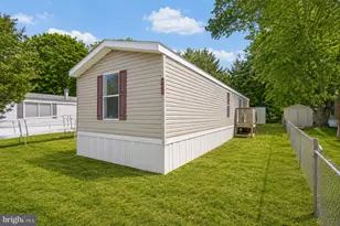 996 Margarita St, Lothian, MD 20711 - Photo 2