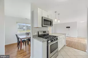 350 Gatewater Ct, Glen Burnie, MD 21060 - Photo 12