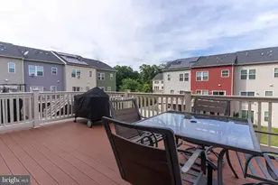 636 Foxwood Dr, Glen Burnie, MD 21060 - Photo 4