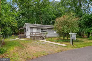 410 Walnut Dr, Annapolis, MD 21403 - Photo 34