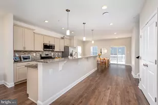 923 Thurston Ln, Glen Burnie, MD 21060 - Photo 8