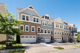 923 Thurston Ln, Glen Burnie, MD 21060 - Photo 2