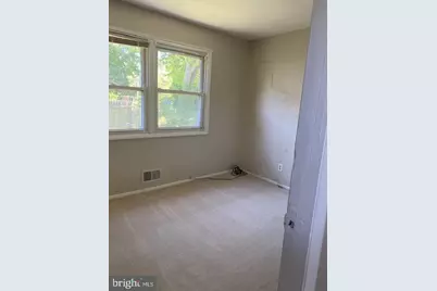320 Ardmore Road, Linthicum Heights, MD 21090 - Photo 10