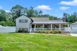 109 Jackpine Dr, Pasadena, MD 21122 - Photo 2