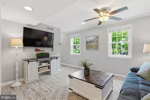 925 Ryecroft Ct, Severna Park, MD 21146 - Photo 2