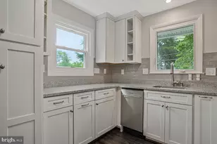 454 Manor Rd, Arnold, MD 21012 - Photo 12