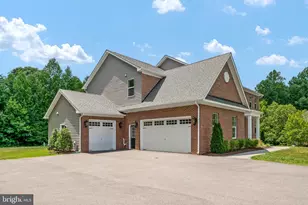 5709 Iron Stone Rd, Tracys Landing, MD 20779 - Photo 4