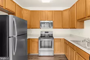 1923 Bulrush Ct, Odenton, MD 21113 - Photo 10