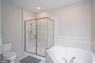 1915 Towne Centre Blvd, Annapolis, MD 21401 - Photo 20