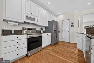 144 Riverton Pl, Edgewater, MD 21037 - Photo 14