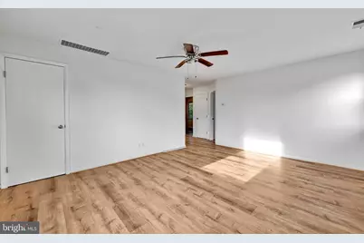 811 Seagrove Road E #811, Glen Burnie, MD 21060 - Photo 10
