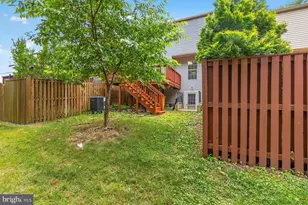 2518 Summers Ridge Dr, Odenton, MD 21113 - Photo 4